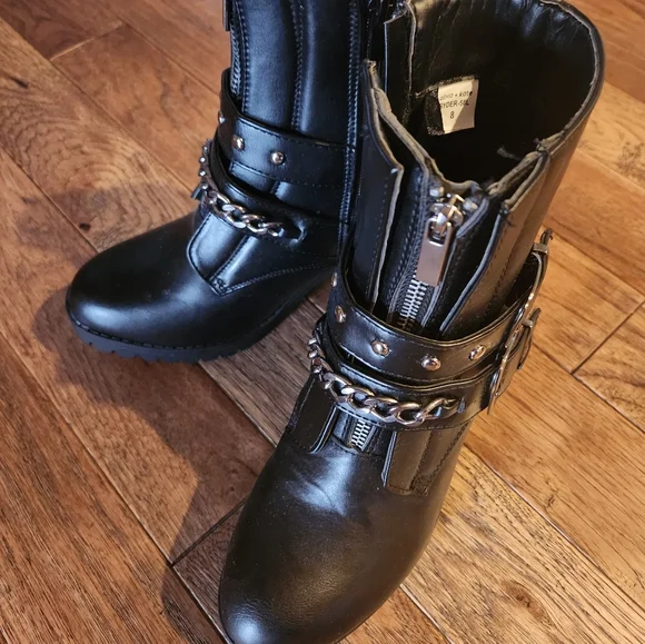 Black Combat Boots - Picture 5 of 5
